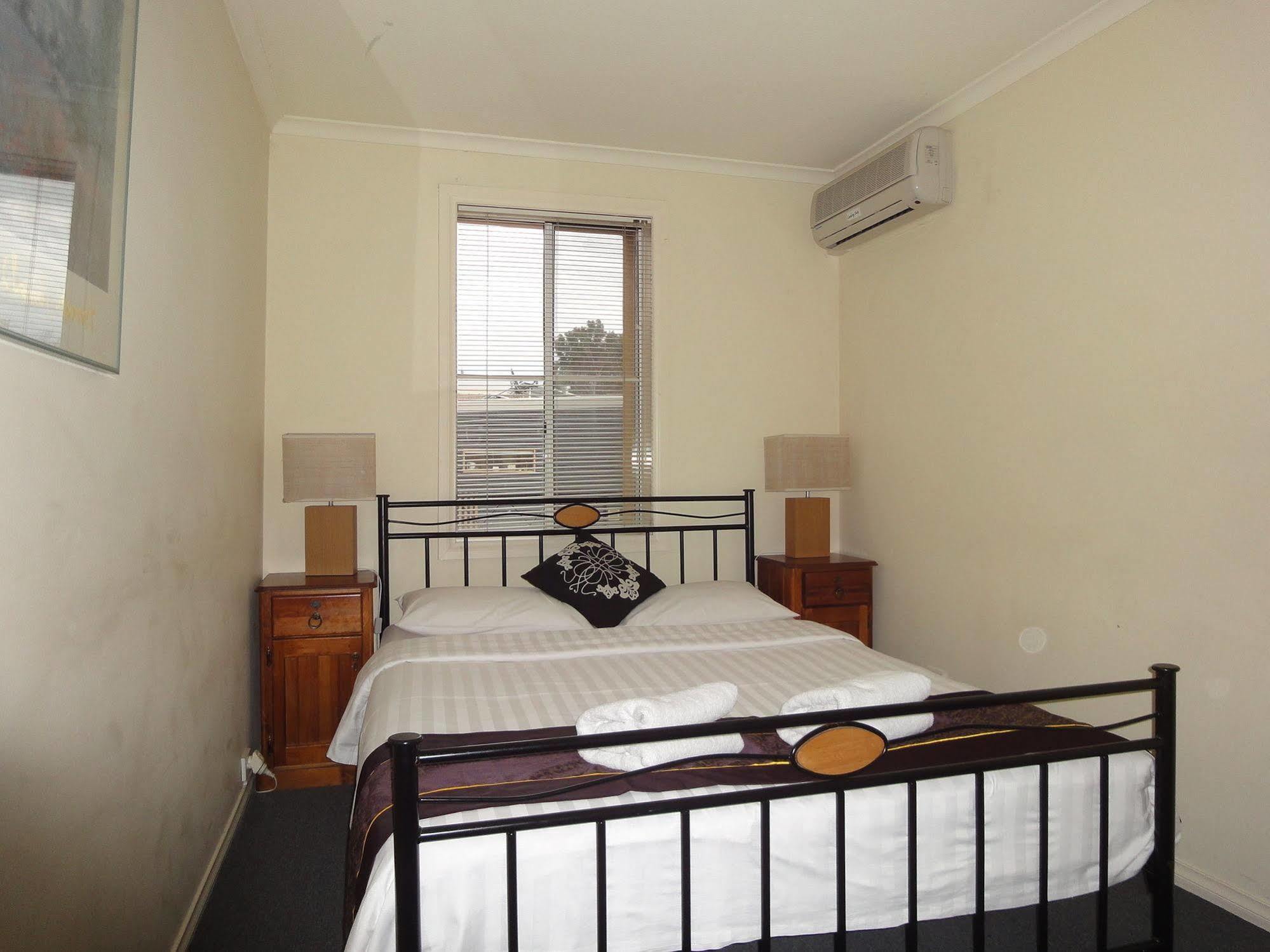 Moonee Valley Views Aparthotel Melbourne Exterior foto